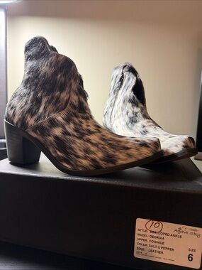 Agave Salt & Pepper Cowhide Ankle Booties - Black & White ~ Brand New in Box